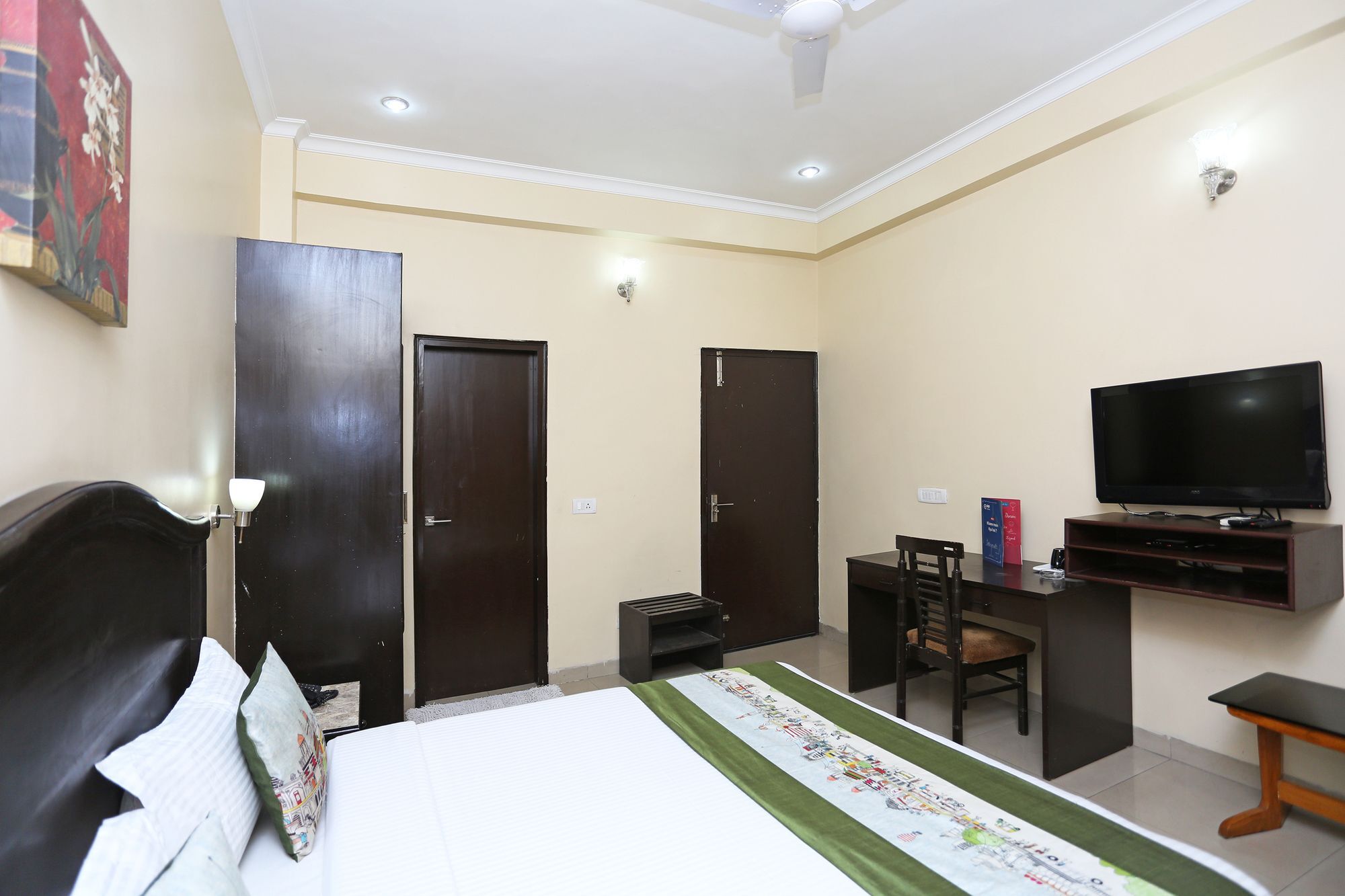 Oyo 9188 Near Dlf Phase 1 Hotel Gurgaon Ngoại thất bức ảnh